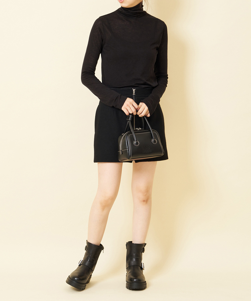 U by SPICK&SPAN（ユーバイスピックアンドスパン）の「シアー