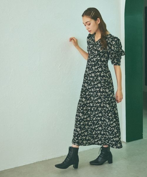 mysty woman（ミスティウーマン）の「パワショルエンパイアワンピース　975658（ワンピース・レディース・ブラック/グリーン/ベージュ・FREE）」の2枚目の写真