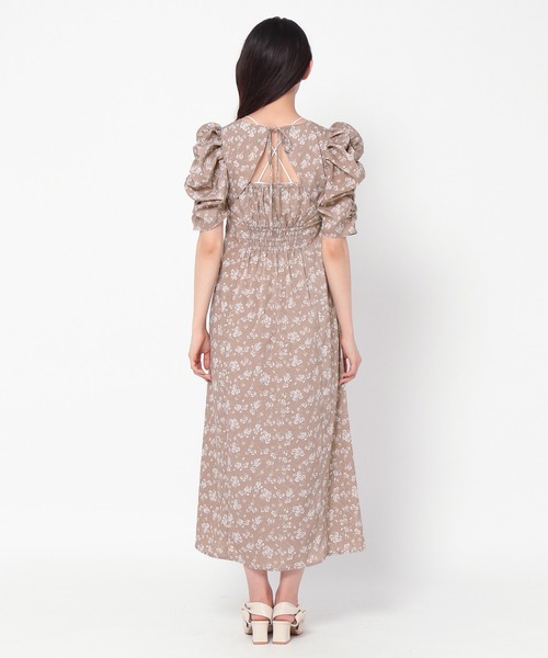 mysty woman（ミスティウーマン）の「パワショルエンパイアワンピース　975658（ワンピース・レディース・ブラック/グリーン/ベージュ・FREE）」の10枚目の写真