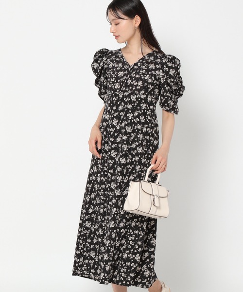 mysty woman（ミスティウーマン）の「パワショルエンパイアワンピース　975658（ワンピース・レディース・ブラック/グリーン/ベージュ・FREE）」の20枚目の写真