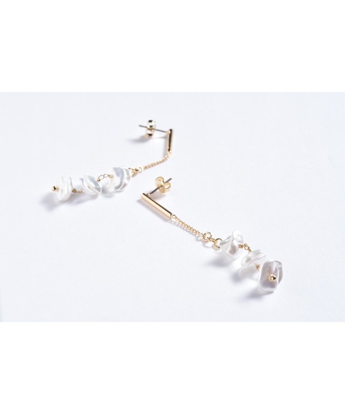 tone(トーン)の「【Astyle】3連ケシパール×チェーンピアス(MA)(ピアス(両耳用)・レディース・ゴールド・FREE)」の1枚目の写真