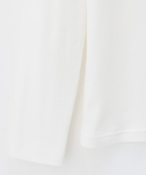 Honeys（ハニーズ）の「フリルハイネックＴシャツ（Tシャツ/カットソー・レディース・ネイビー/スモークピンク/ブラック/ベージュ/オフホワイト/ブルーグレー・L/LL/S/M）」の20枚目の写真