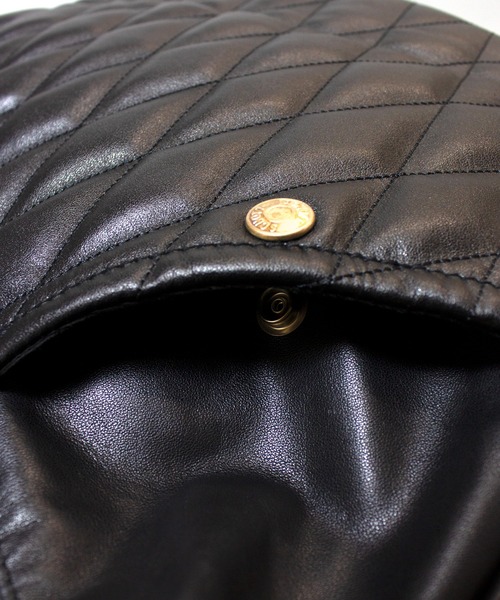 schott（ショット）の「SCHOTT-PADDED BANANA BAG/ショット バナナバック（ショルダーバッグ・メンズ・ブラック・FREE）」の6枚目の写真