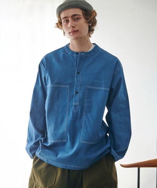 MAISON CLUB(メゾンクラブ)の「men's FUDGE 掲載アイテム!【MAISON CLUB】U.S.ARMY バンドカラーデニムプルオーバーシャツ(シャツ/ブラウス・メンズ・ネイビー系2/ネイビー系1/ベージュ/ブラック/カーキ・M/L)」の21枚目の写真