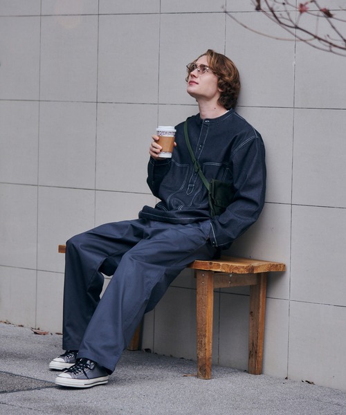 MAISON CLUB(メゾンクラブ)の「men's FUDGE 掲載アイテム!【MAISON CLUB】U.S.ARMY バンドカラーデニムプルオーバーシャツ(シャツ/ブラウス・メンズ・ネイビー系2/ネイビー系1/ベージュ/ブラック/カーキ・M/L)」の20枚目の写真