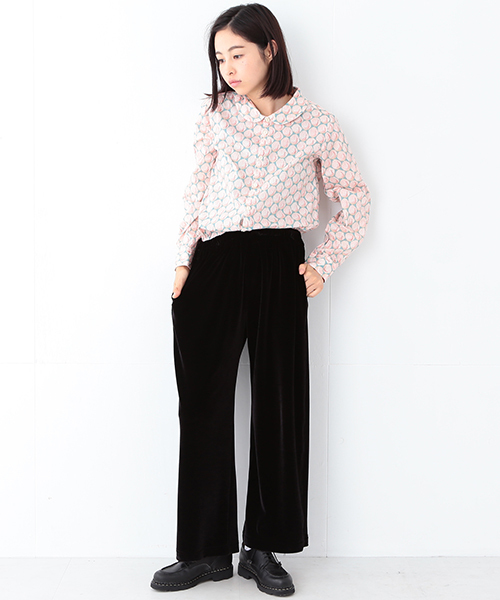 BEAMS BOY(ビームスボーイ)の「BEAMS BOY / ベロア イージーパンツ(その他パンツ・レディース・ブラック/ネイビー・ONE SIZE)」の13枚目の写真