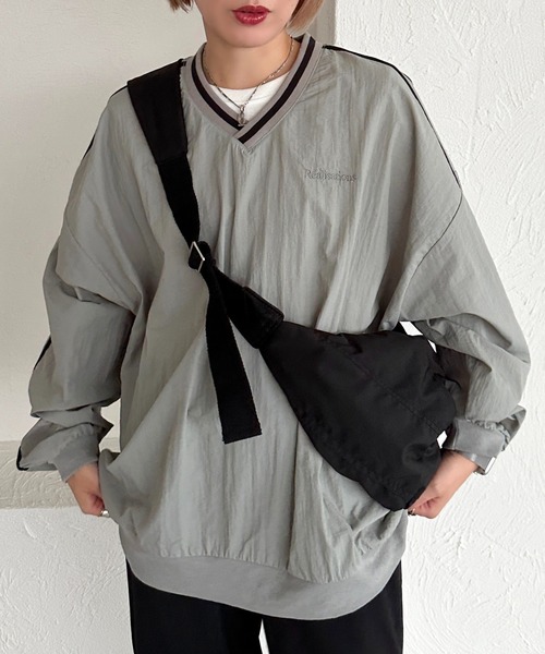 apres jour mignon（アプレジュールミニョン）の「アソートライントップス【ZOZOTOWN限定アイテム】（スウェット・レディース・レッド/グリーン/グレー/ナチュラル/ブラック・X-LARGE/フリー）」の12枚目の写真