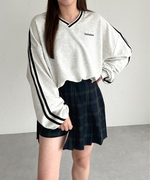 apres jour mignon（アプレジュールミニョン）の「アソートライントップス【ZOZOTOWN限定アイテム】（スウェット・レディース・レッド/グリーン/グレー/ナチュラル/ブラック・X-LARGE/フリー）」の19枚目の写真