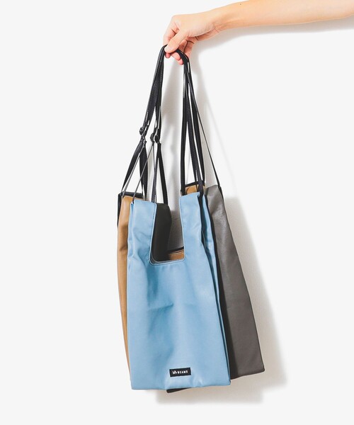 bpr BEAMS（ビーピーアール ビームス ）の「フェイクレザー ショッパー（エコバッグ/サブバッグ・メンズ・ブラック/ミント/サックスブルー/ピンク/ベージュ/グレー/オフホワイト/カーキ・ONE SIZE）」の7枚目の写真