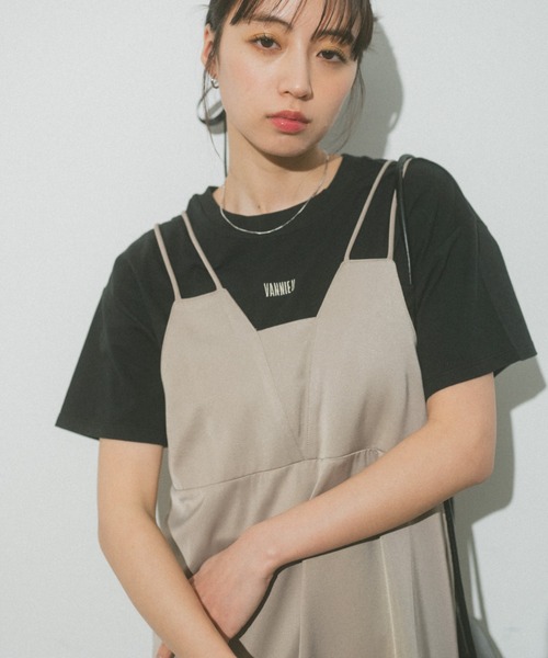 VANNIE U（ヴァニーユー）の「ベーシックロゴＴシャツ（Tシャツ/カットソー・レディース・ブラック/レッド/ホワイト・FREE）」の17枚目の写真