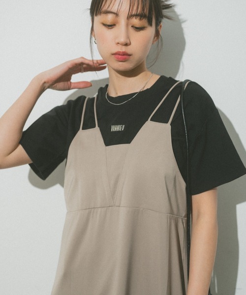VANNIE U（ヴァニーユー）の「ベーシックロゴＴシャツ（Tシャツ/カットソー・レディース・ブラック/レッド/ホワイト・FREE）」の21枚目の写真