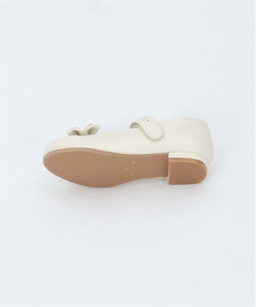 axes femme（アクシーズファム）の「フラワーパンチングパンプス（パンプス・キッズ・ブラック/キナリ・MEDIUM/X-LARGE/LARGE）」の13枚目の写真