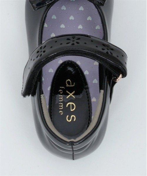 axes femme（アクシーズファム）の「フラワーパンチングパンプス（パンプス・キッズ・ブラック/キナリ・MEDIUM/X-LARGE/LARGE）」の21枚目の写真