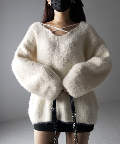 me+em select(ミームセレクト)の「【 5color 】クロスストラップカットアウトルーズシャギーニット(ニット/セーター・レディース・アイボリー/ブラック/ブルーグレー/チャコール/ピンク・FREE)」の12枚目の写真