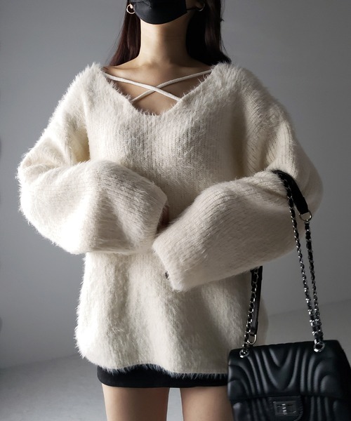 me+em select(ミームセレクト)の「【 5color 】クロスストラップカットアウトルーズシャギーニット(ニット/セーター・レディース・アイボリー/ブラック/ブルーグレー/チャコール/ピンク・FREE)」の11枚目の写真