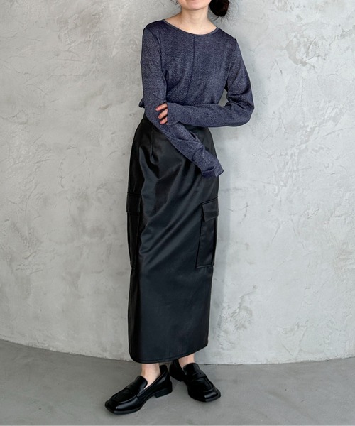 feepur(フェピュール)の「ラメシアートップス(Tシャツ/カットソー・レディース・アイボリー/ブラック/ネイビー/シルバー・MEDIUM)」の13枚目の写真