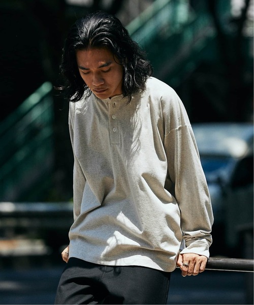 Healthknit(ヘルスニット)の「Healthknit × JOURNAL STANDARD / 別注 ヘンリーネック L/S Tシャツ(Tシャツ/カットソー・メンズ・ホワイト/グレー/ブラック系その他・MEDIUM/SMALL/LARGE)」の9枚目の写真
