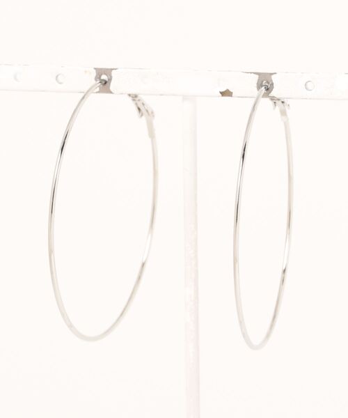 anap mimpi（アナップミンピ）の「細 フープ 大 ピアス（ピアス（両耳用）・レディース・ゴールド/シルバー・FREE）」の5枚目の写真