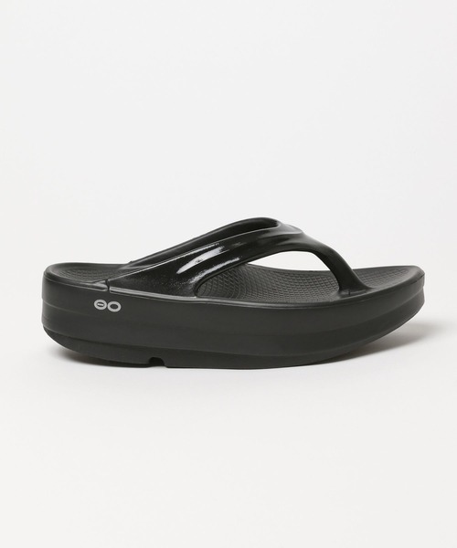 OOFOS(ウーフォス)の「【HEREIAM】OOFOS(ウーフォス)OOmega(サンダル・レディース・ブラック/ベージュ/ライトグレー・X-SMALL/SMALL/MEDIUM)」の5枚目の写真