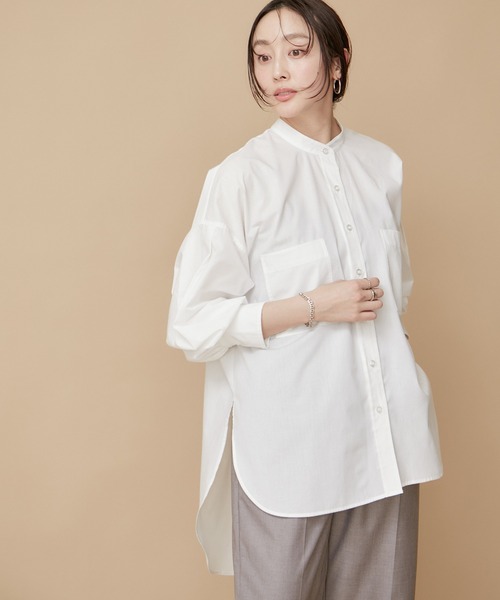 le cercle ADAM ET ROPE'(ルセルクルアダムエロペ)の「バックロングシャツ(シャツ/ブラウス・レディース・ホワイト/ベージュ系その他2/チャコールグレー/サックスブルー・FREE)」の1枚目の写真