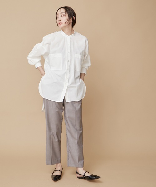le cercle ADAM ET ROPE'(ルセルクルアダムエロペ)の「バックロングシャツ(シャツ/ブラウス・レディース・ホワイト/ベージュ系その他2/チャコールグレー/サックスブルー・FREE)」の6枚目の写真
