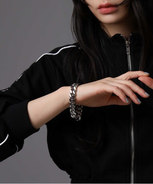 LION HEART（ライオンハート）の「【限定展開】“LH-1”チャンキーチェーンブレスレット（type B）/ステンレススティール【LION HEART / ライオンハート】（ブレスレット・メンズ・シルバー・ONE SIZE）」の10枚目の写真