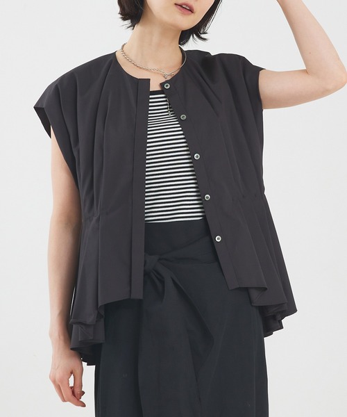 qualite（カリテ）の「タックペプラムブラウス（シャツ/ブラウス・レディース・カーキ/ブラック/オフホワイト・フリー）」の3枚目の写真