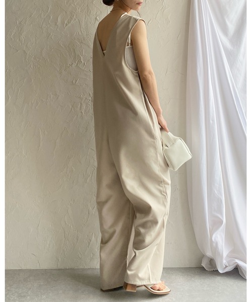 セール】深Vネックノースリーブオールインワンサロペットワイドパンツ