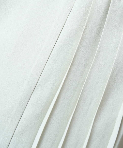 a.v.v（アーヴェヴェ）の「サイドプリーツブラウス（シャツ/ブラウス・レディース・ベージュ/グリーン/グレー・36/40/38/34/42）」の4枚目の写真