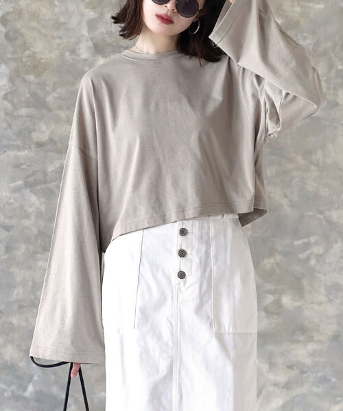zootie(ズーティー)の「URBAN PLUS フレアスリーブカットソー(Tシャツ/カットソー・レディース・ブラック/ライトブルー/ダークグリーン/ネイビー/アイボリー/オフホワイト/スモークピンク/チャコール/ライトベージュ/グレイッシュベージュ/グレイッシュブルー/ブラウン系その他・フリー)」の7枚目の写真