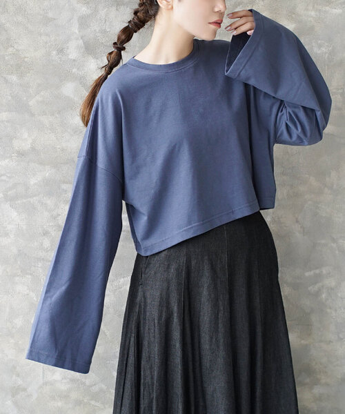 zootie(ズーティー)の「URBAN PLUS フレアスリーブカットソー(Tシャツ/カットソー・レディース・ブラック/ライトブルー/ダークグリーン/ネイビー/アイボリー/オフホワイト/スモークピンク/チャコール/ライトベージュ/グレイッシュベージュ/グレイッシュブルー/ブラウン系その他・フリー)」の11枚目の写真