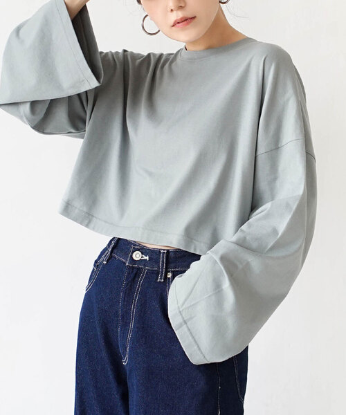 zootie(ズーティー)の「URBAN PLUS フレアスリーブカットソー(Tシャツ/カットソー・レディース・ブラック/ライトブルー/ダークグリーン/ネイビー/アイボリー/オフホワイト/スモークピンク/チャコール/ライトベージュ/グレイッシュベージュ/グレイッシュブルー/ブラウン系その他・フリー)」の9枚目の写真