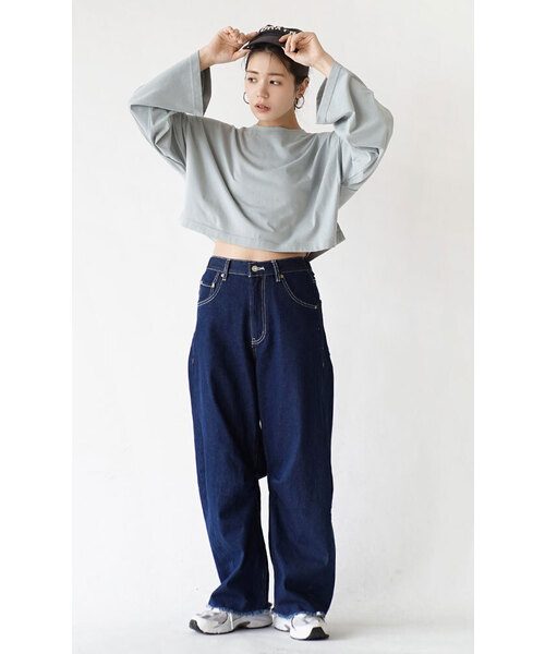 zootie(ズーティー)の「URBAN PLUS フレアスリーブカットソー(Tシャツ/カットソー・レディース・ブラック/ライトブルー/ダークグリーン/ネイビー/アイボリー/オフホワイト/スモークピンク/チャコール/ライトベージュ/グレイッシュベージュ/グレイッシュブルー/ブラウン系その他・フリー)」の15枚目の写真