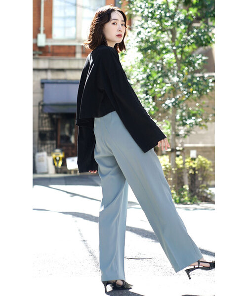 zootie(ズーティー)の「URBAN PLUS フレアスリーブカットソー(Tシャツ/カットソー・レディース・ブラック/ライトブルー/ダークグリーン/ネイビー/アイボリー/オフホワイト/スモークピンク/チャコール/ライトベージュ/グレイッシュベージュ/グレイッシュブルー/ブラウン系その他・フリー)」の16枚目の写真