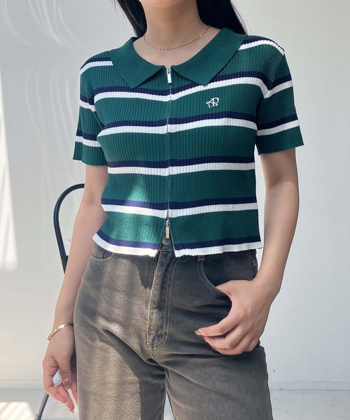 AS KNOW AS plus（アズノゥアズプラス）の「◎ロゴ刺繍 Wジップ衿付き半袖ニットカーディガン（カーディガン/ボレロ・レディース・ブラック/ホワイト×ブラック/オフホワイト/シルバー/レッド/ブルーグレー/ネイビー系/グリーン系/ネイビー/ホワイト系・FREE）」の7枚目の写真