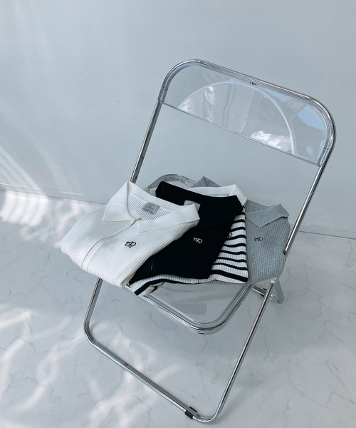 AS KNOW AS plus（アズノゥアズプラス）の「◎ロゴ刺繍 Wジップ衿付き半袖ニットカーディガン（カーディガン/ボレロ・レディース・ブラック/ホワイト×ブラック/オフホワイト/シルバー/レッド/ブルーグレー/ネイビー系/グリーン系/ネイビー/ホワイト系・FREE）」の11枚目の写真