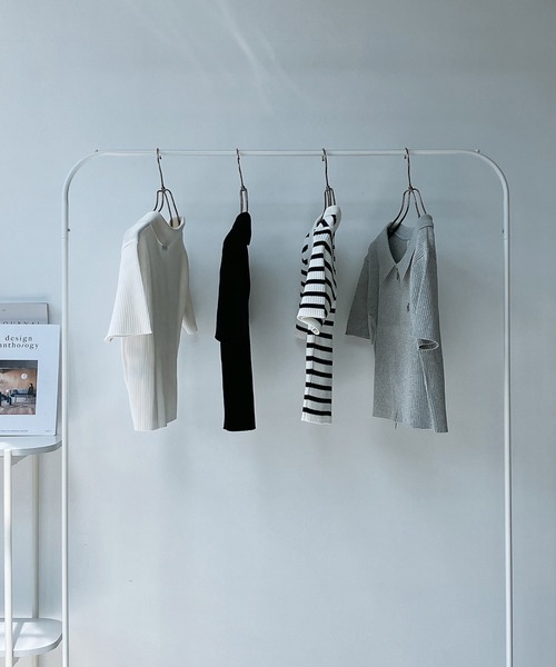 AS KNOW AS plus（アズノゥアズプラス）の「◎ロゴ刺繍 Wジップ衿付き半袖ニットカーディガン（カーディガン/ボレロ・レディース・ブラック/ホワイト×ブラック/オフホワイト/シルバー/レッド/ブルーグレー/ネイビー系/グリーン系/ネイビー/ホワイト系・FREE）」の15枚目の写真