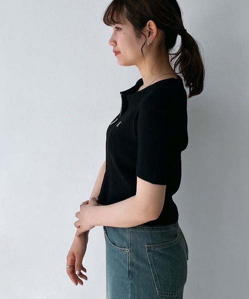 AS KNOW AS plus(アズノゥアズプラス)の「◎ロゴ刺繍 Wジップ衿付き半袖ニットカーディガン(カーディガン/ボレロ・レディース・ブラック/ホワイト×ブラック/オフホワイト/シルバー/レッド/ブルーグレー/ネイビー系/グリーン系/ネイビー/ホワイト系/ホワイト系1・FREE)」の22枚目の写真
