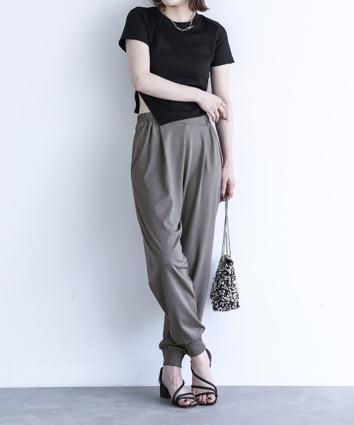 n'OrLABEL(ノアールレーベル)の「【機能素材】『【接触冷感】イージーケアジョガーパンツ』(その他パンツ・レディース・チャコール/ブラック/グレイッシュブルー・1/2)」の6枚目の写真