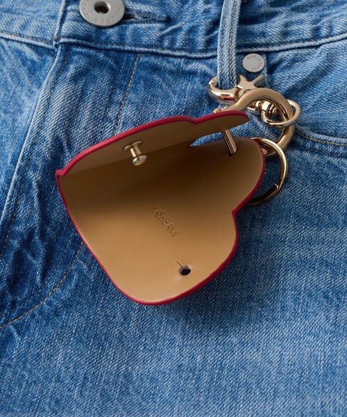 HASHIBAMI（ハシバミ）の「【HASHIBAMI】ハート型スマートキーリング（キーホルダー・レディース・ダークパープル/ベージュ/ブラック/グレイッシュベージュ/レッド/ブラウン/ベージュ系/バーガンディー/ピンク・FREE）」の10枚目の写真