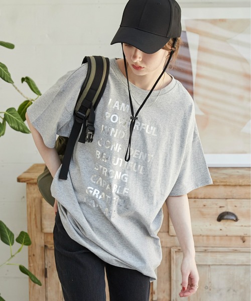 ANGIE(アンジー)の「箔 メタリック プリント オーバーサイズ メッセージT(半袖)(Tシャツ/カットソー・レディース・杢グレー/ブラック/ホワイト・FREE)」の3枚目の写真