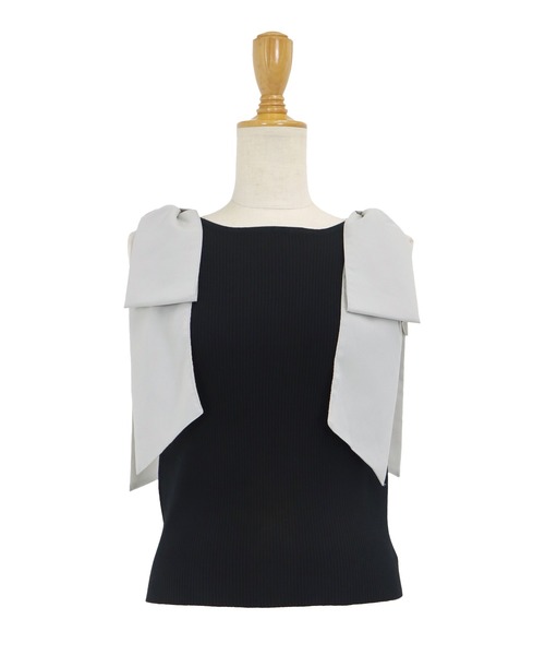 BLUEEAST（ブルーイースト）の「ショルダーリボンノースリリブニット（タンクトップ・レディース・ブルーグレー/オフホワイト/ブラック・MEDIUM）」の7枚目の写真