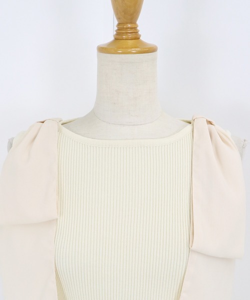 BLUEEAST（ブルーイースト）の「ショルダーリボンノースリリブニット（タンクトップ・レディース・ブルーグレー/オフホワイト/ブラック・MEDIUM）」の9枚目の写真