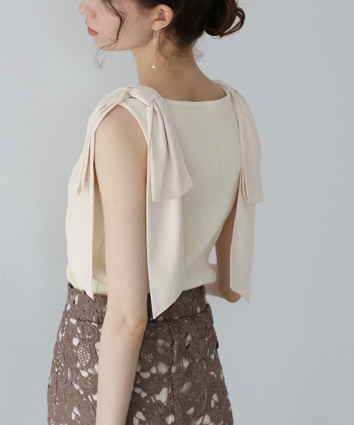 BLUEEAST（ブルーイースト）の「ショルダーリボンノースリリブニット（タンクトップ・レディース・ブルーグレー/オフホワイト/ブラック・MEDIUM）」の18枚目の写真