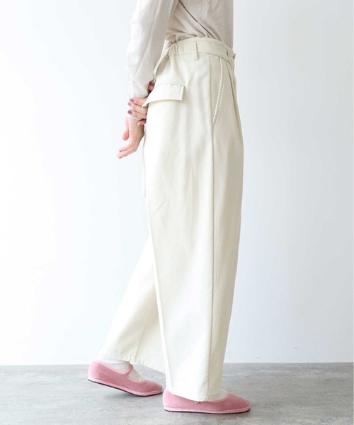 yuni（ユニ ）の「20/2強撚ツイル バックゴム ワイドパンツ