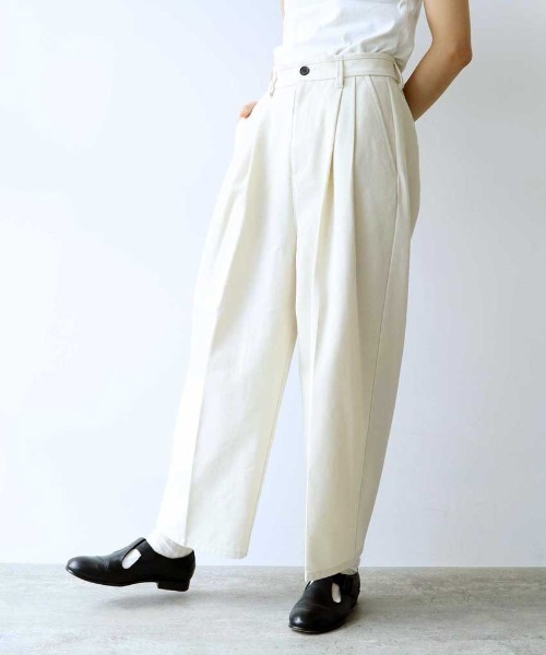 ■美品■yuni（ユニ） 20/2強撚ツイル　バックゴムワイドパンツ　ブラック yuni - 強撚ツイル バックゴムワイドパンツ | clever elephant