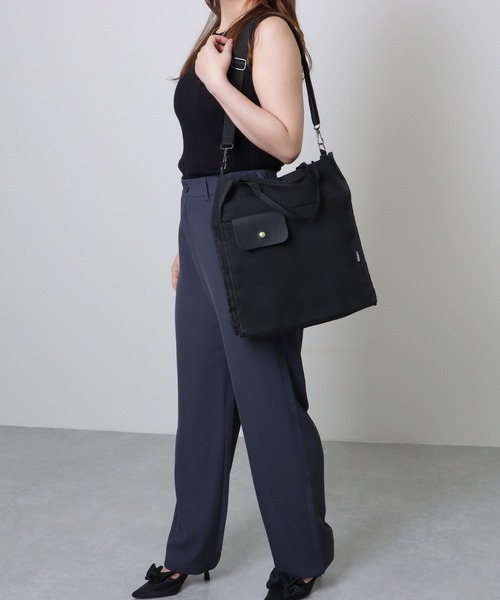 Lace Ladies（レースレディース）の「異素材ミックス 2WAY スクエア 大容量 トートバッグ（トートバッグ・レディース・ブラック/アイボリー/グリーン/ベージュ・FREE）」の6枚目の写真
