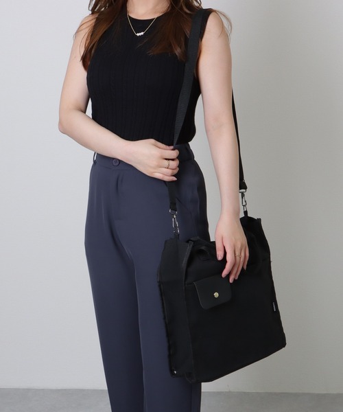 Lace Ladies（レースレディース）の「異素材ミックス 2WAY スクエア 大容量 トートバッグ（トートバッグ・レディース・ブラック/アイボリー/グリーン/ベージュ・FREE）」の8枚目の写真
