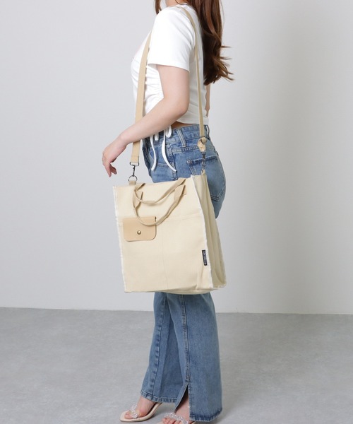 Lace Ladies（レースレディース）の「異素材ミックス 2WAY スクエア 大容量 トートバッグ（トートバッグ・レディース・ブラック/アイボリー/グリーン/ベージュ・FREE）」の13枚目の写真