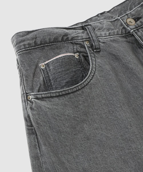 DIGAWEL(ディガウェル)の「Wide straight jeans(デニムパンツ・メンズ・ブラック/ブルー・FREE)」の8枚目の写真